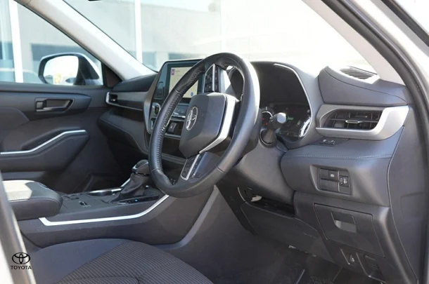 2022 Toyota Kluger Hybrid GX AWD image 5