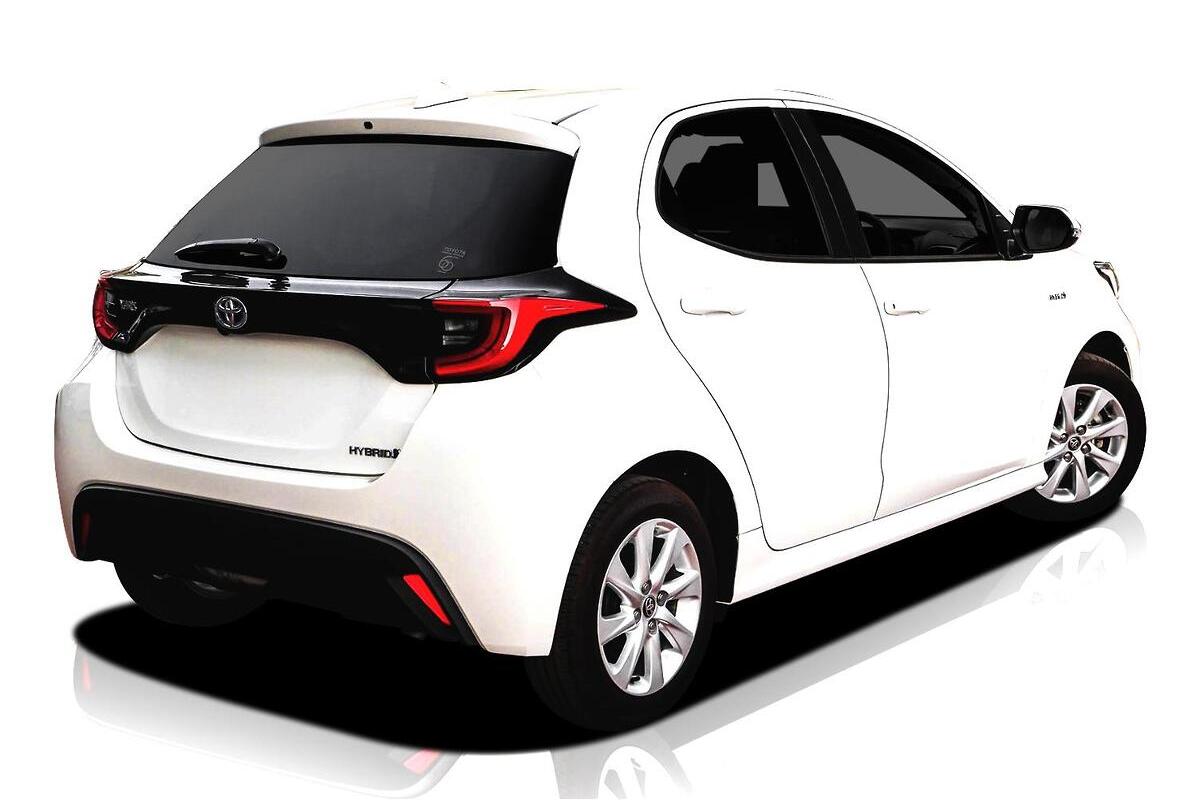 2024 Toyota Yaris SX Hybrid Auto image 4