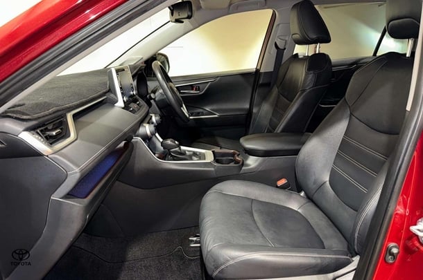 2021 Toyota Rav4 Hybrid Cruiser 2WD image 3