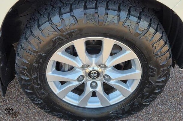2020 Toyota Landcruiser Sahara image 11