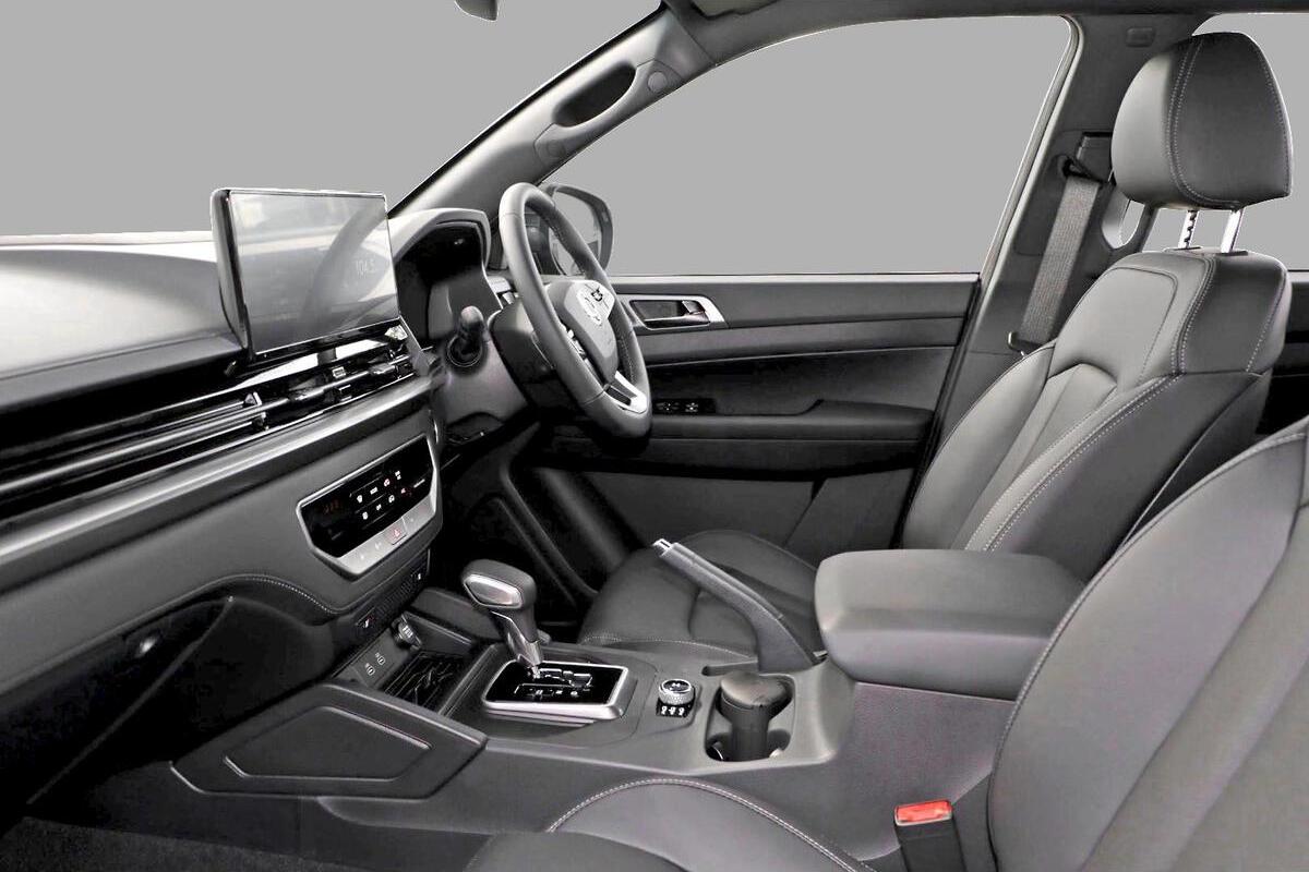 2024 SsangYong Musso Ultimate XLV Auto 4x4 MY24 image 8