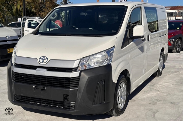 2021 Toyota HiAce LWB image 7