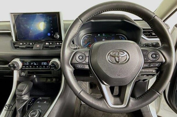 2023 Toyota Rav4 Hybrid GX image 19