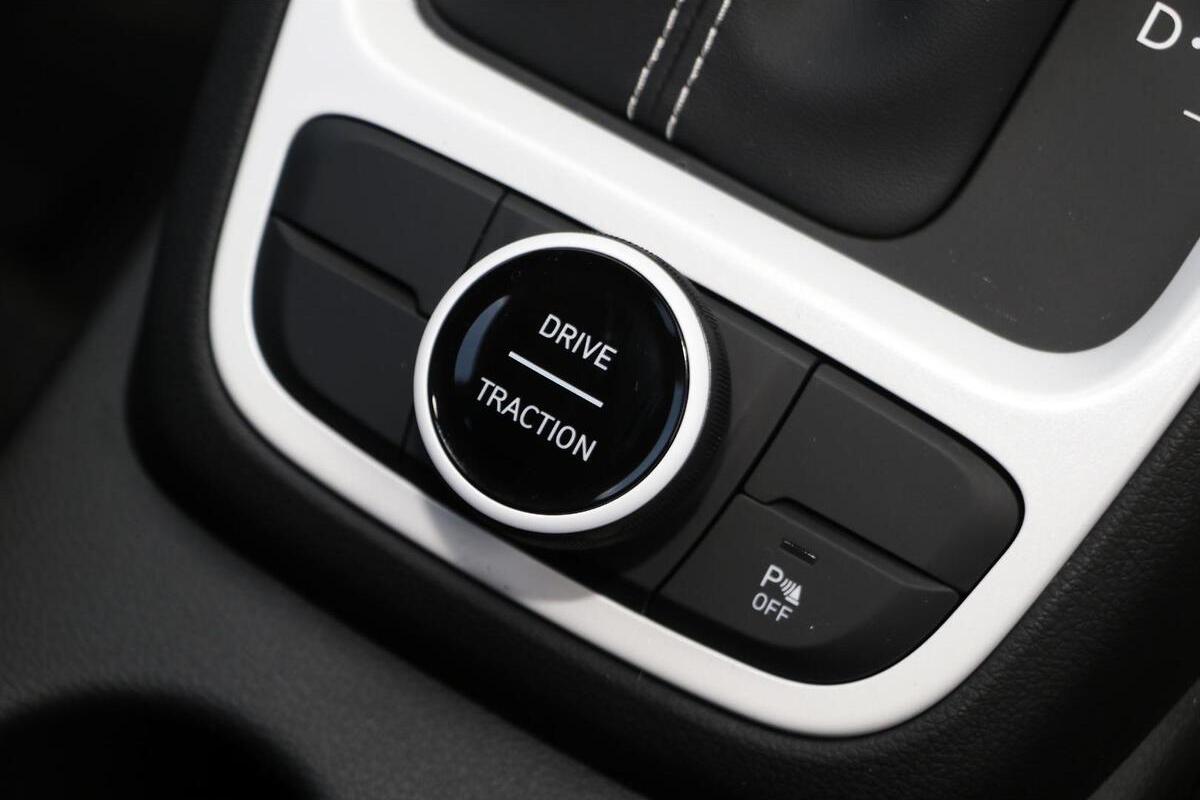 2025 Hyundai Venue Active Auto MY25 image 12