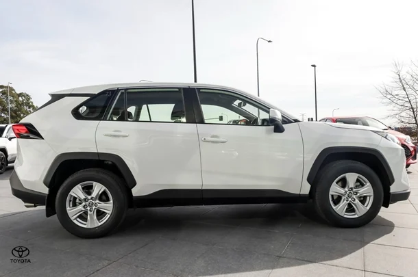2020 Toyota RAV4 GX-2WD image 3