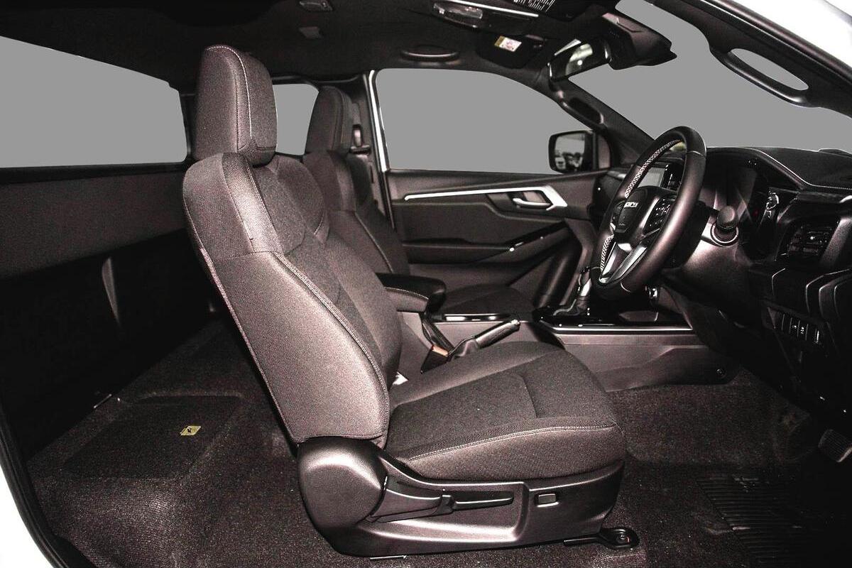 2025 Isuzu D-MAX LS-U Auto 4x4 MY24 image 6