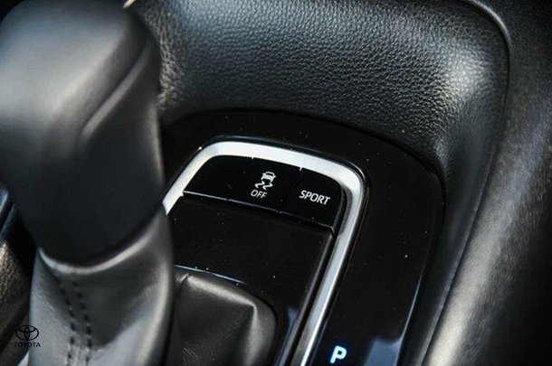 2018 Toyota COROLLA Ascent Sport image 20