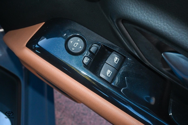 2023 TOYOTA Supra GTS image 9