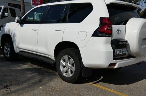 2023 Toyota Landcruiser Prado GXL image 7