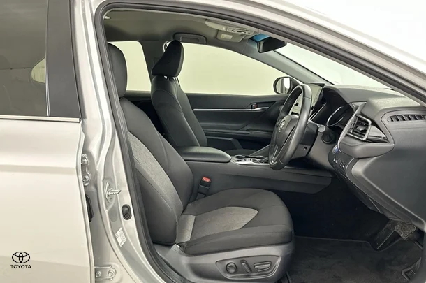 2023 Toyota Camry Hybrid Ascent Sport image 16