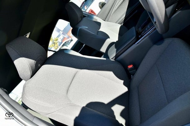 2024 Toyota Camry Hybrid Ascent image 21