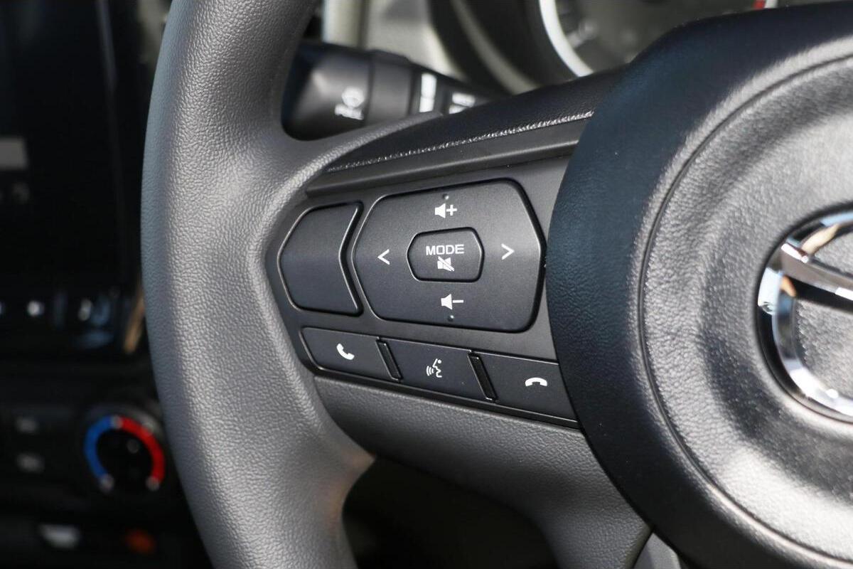 2024 Mazda BT-50 XS TF Auto 4x2 image 14