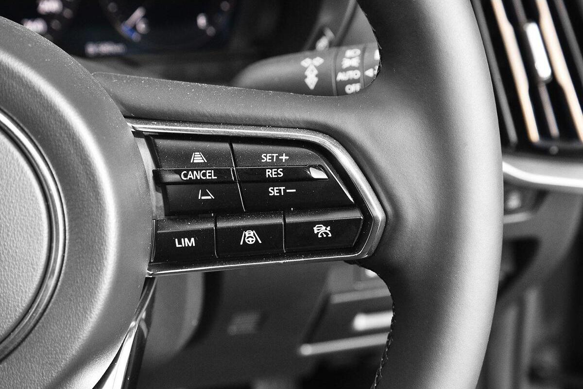 2024 Mazda CX-90 G50e Azami KK Auto i-ACTIV AWD image 16