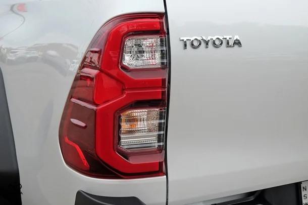2023 Toyota HILUX Rogue image 20