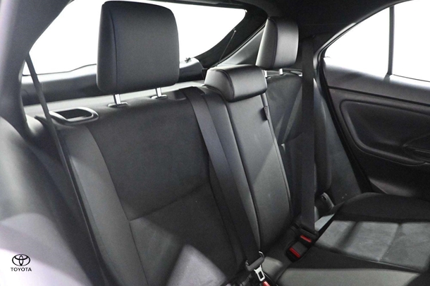 2022 Toyota Yaris Cross Hybrid GR-S image 21