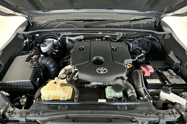 2022 Toyota Hilux SR5 image 28