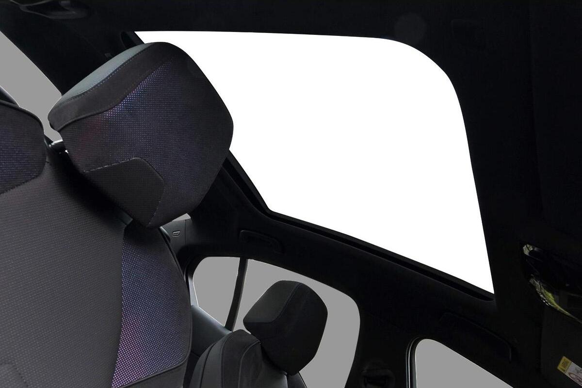 2024 BMW 5 Series 520i M Sport G60 Auto image 17