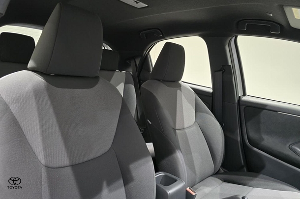 2024 Toyota Yaris HB Hybrid Ascent Sport image 25
