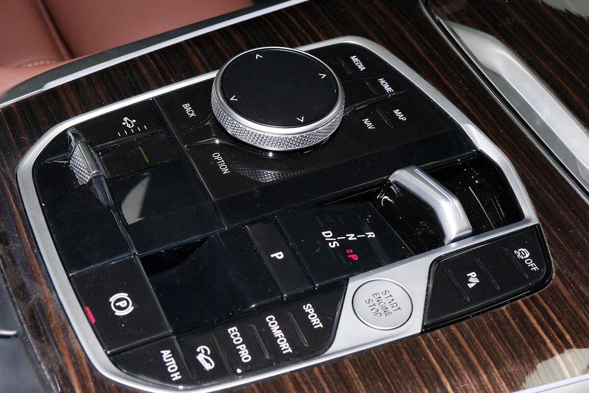 2025 BMW X7 xDrive40i M Sport G07 LCI Auto 4x4 image 11