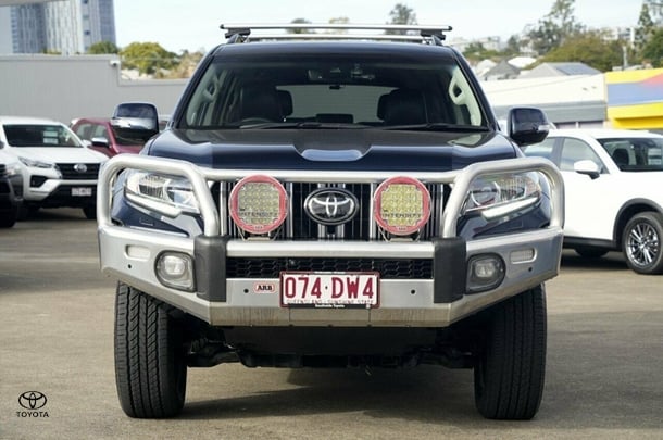 2021 Toyota Prado VX image 4