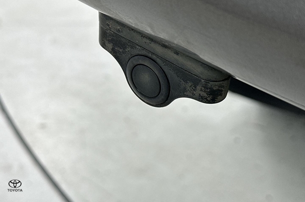 2019 Toyota Hilux SR image 10