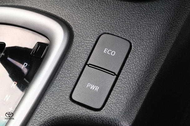 2022 Toyota Hilux SR5 image 20