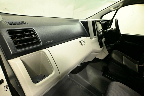 2019 Toyota Hiace LWB image 18