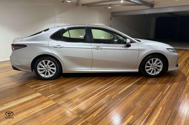 2021 Toyota Camry Ascent image 12