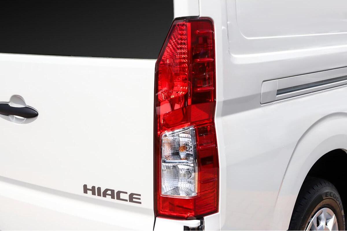 2024 Toyota Hiace Super LWB Auto image 7