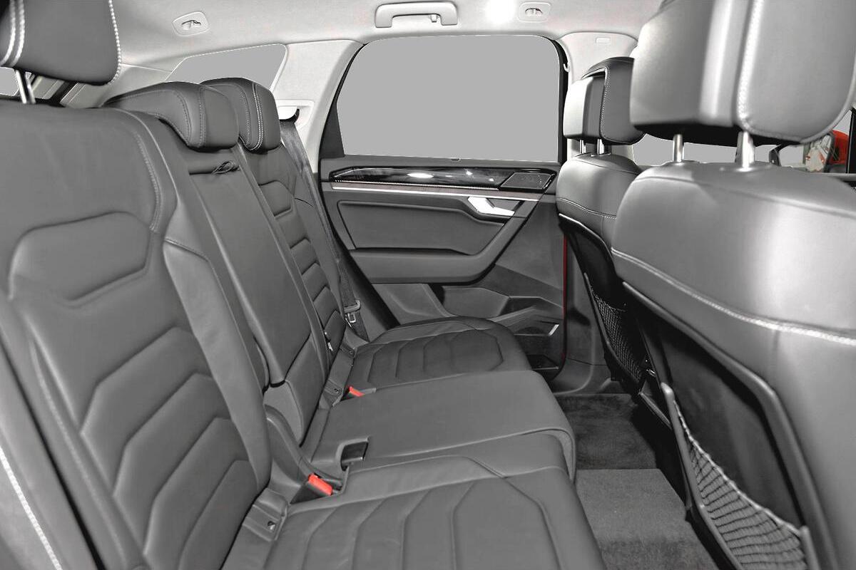 2024 Volkswagen Touareg 170TDI RC Auto 4MOTION MY24 image 8