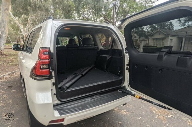 2022 Toyota Prado VX image 2