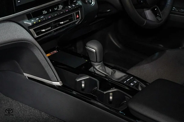 2025 Toyota Camry Hybrid Ascent Sport image 28