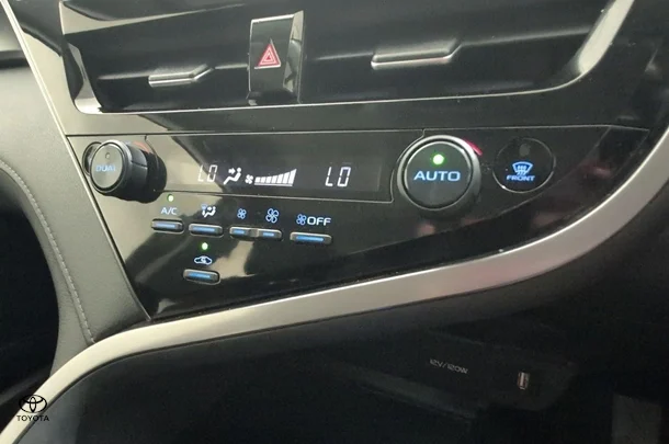 2021 Toyota Camry Hybrid Ascent Sport image 25