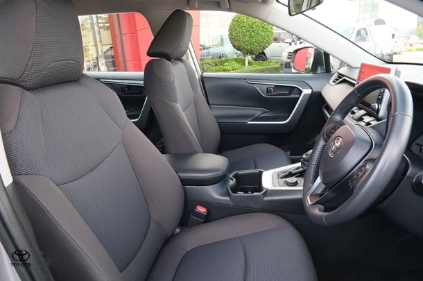 2022 Toyota Rav4 Hybrid GX AWD image 13