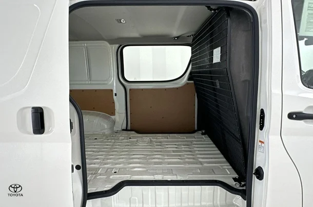 2019 Toyota Hiace LWB image 14
