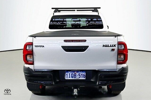 2024 Toyota Hilux GR-S image 7