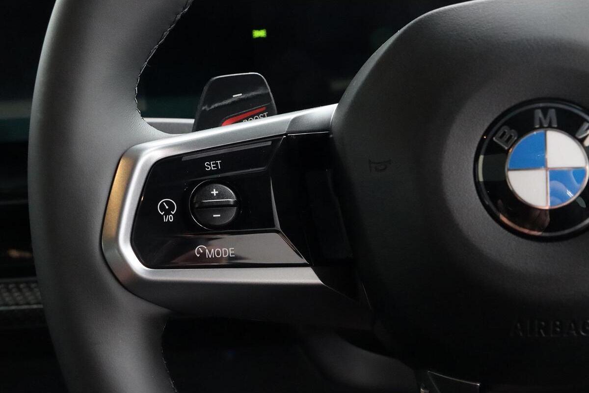 2025 BMW 5 Series 520i M Sport G60 Auto image 13