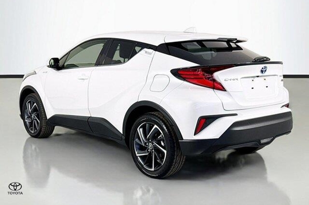 2022 Toyota C-HR Hybrid Koba 2WD image 6