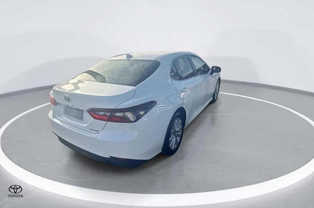 2021 Toyota Camry Hybrid Ascent image 8