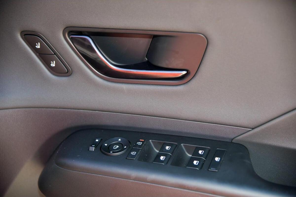 2024 Hyundai Kona Premium N Line Auto 2WD MY25 image 19