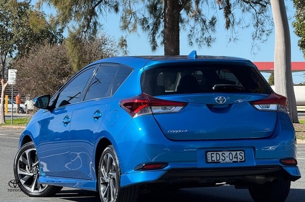 2018 Toyota COROLLA ZR image 5