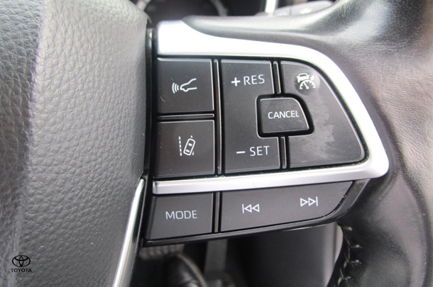 2021 Toyota Kluger Hybrid AWD GRANDE image 19