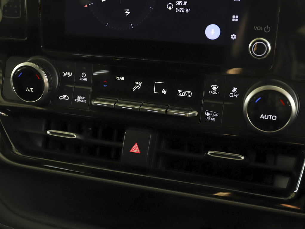 2023 Toyota Kluger Hybrid GX AWD image 13