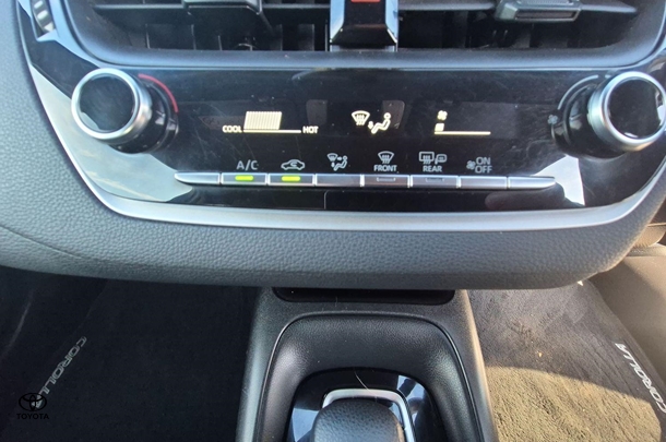 2020 Toyota Corolla Ascent Sport image 17