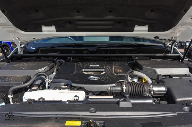 2024 Toyota Landcruiser GR-S image 22