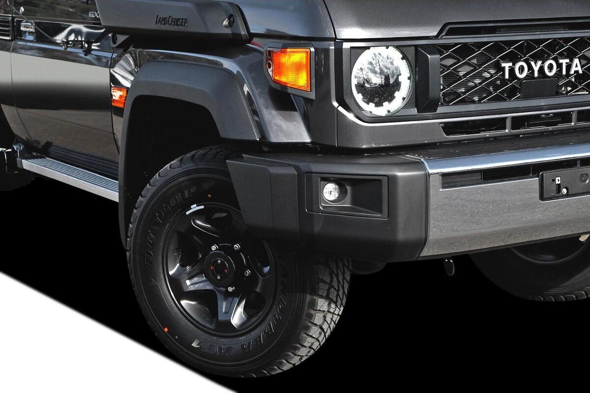 2024 Toyota Landcruiser GXL Manual 4x4 image 21