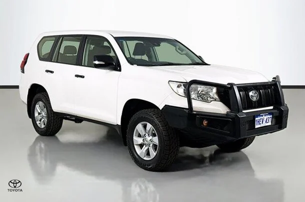2020 Toyota Prado GX image 1