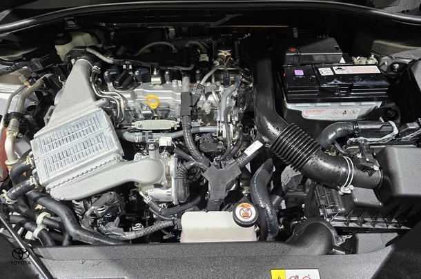 2021 Toyota C-HR Koba AWD image 12