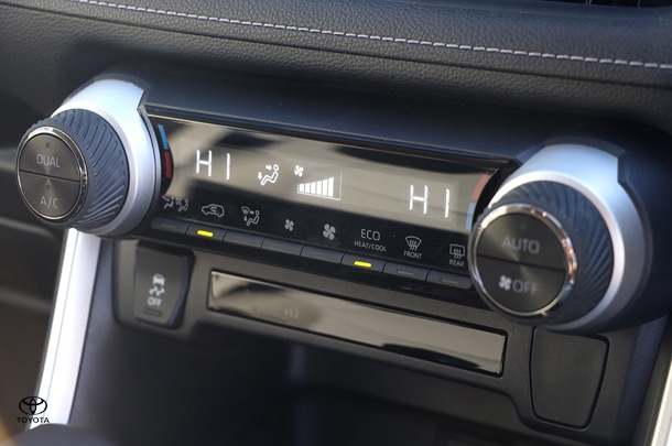 2024 Toyota Rav4 Hybrid GXL-2WD image 16