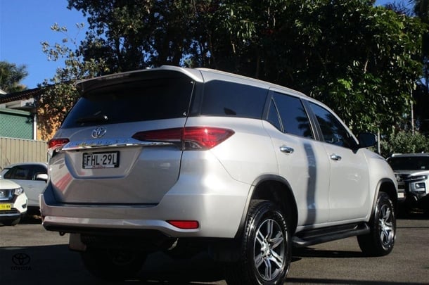 2024 Toyota Fortuner GXL image 8